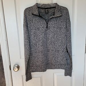 Avia Black and White Quarter-Zip Sweater Size S